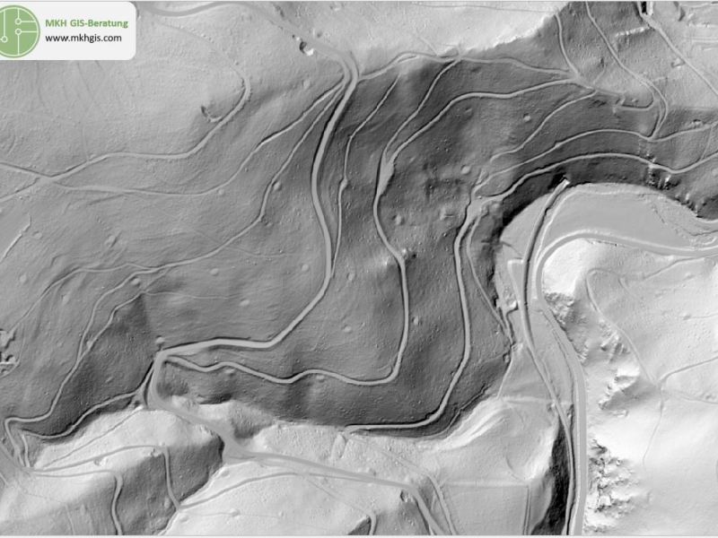Freie Höhendaten – Digitales Gelände-Modell (DGM1) in QGIS&nbsp;nutzen